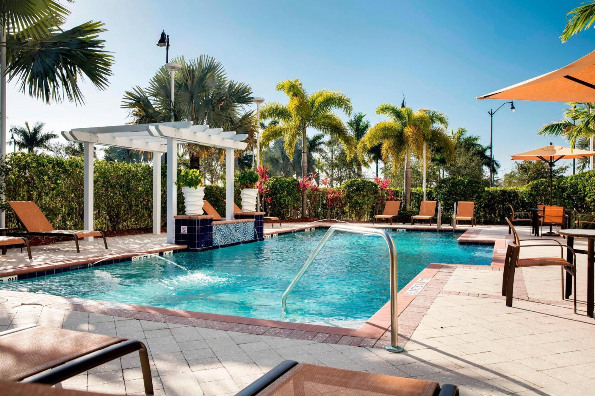 Courtyard By Marriott Miami Homestead Exterior photo